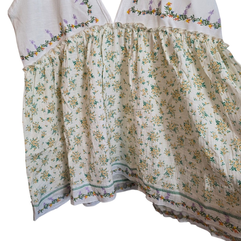 POL Floral Embroidered Sleeveless Top White Peasant Boho Festival Summer in L - Picture 5 of 13